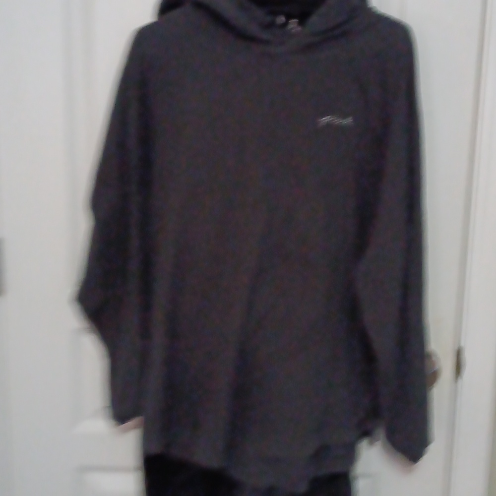 Long sleeve hoodie